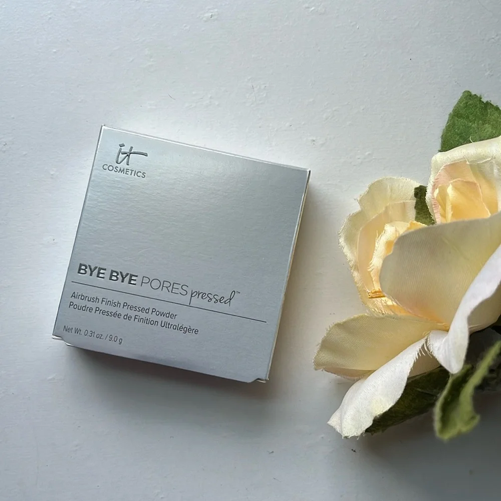 NEW IT Cosmetics Bye Bye Pores Pressed Translucent Powder